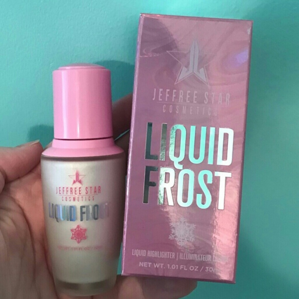 Jeffree Star frostbite liquid frost highlighter
